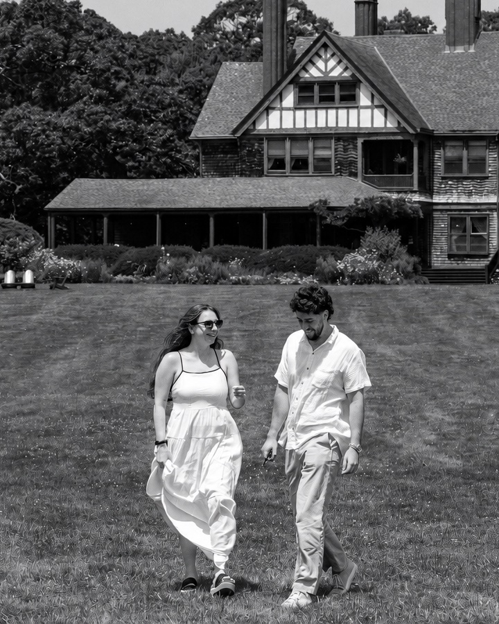 Gina and Thomas walking at the venue
